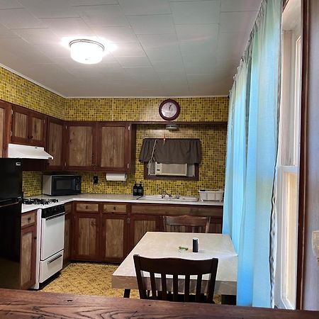 Musky Joe'S Twin Pines Resort New Post Exterior foto
